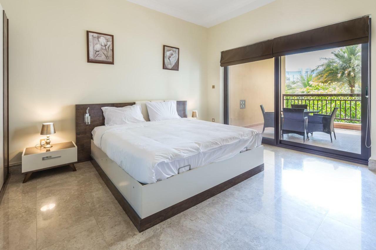 Beachfront Two Bedrooms On Palm Jumeirah By Deluxe Holiday Homes Дубай Экстерьер фото
